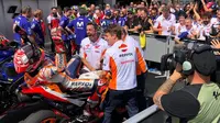 Ekspresi pembalap Repsol Honda, Marc Marquez, setelah menjuarai balapan MotoGP Jerman di Sirkuit Sachsenring, MInggu (15/7/2018). (Twitter/Repsol Honda)
