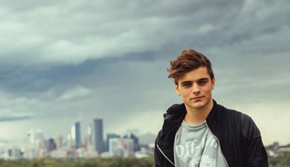 Selain Martin Garrix, ‘Om Telolet Om’ ini juga berhasil membuat artis luar negeri lainnya menjadi terserang demam om telolet om. Di antaranya adalah DJ Snake dan Marshmello. (Instagram/Martingarrix)