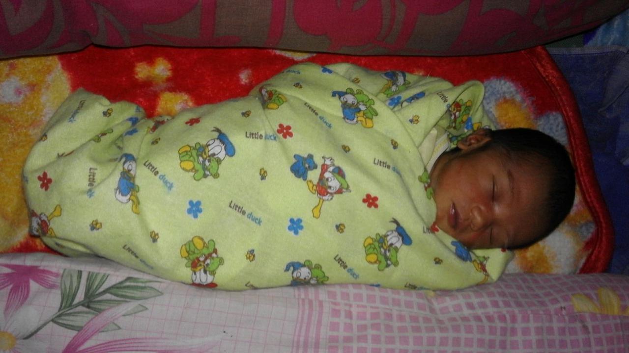 Bayi Dibuang ortunya