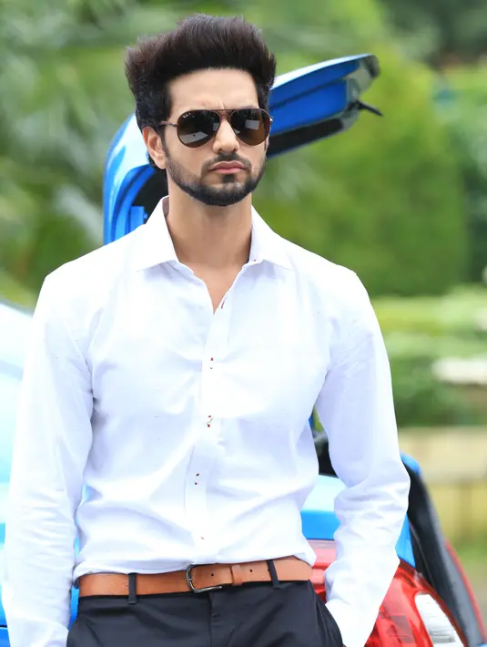 Antusias para penggemarnya dalam acara meet and greet yang dilakukan beberapa waktu lalu di sebuah mall di kawasan Tangerang. Sambutan meriah itu menjadikan kesan tersendiri. Begitu juga saat baru tiba di bandara. (Adrian Putra/Bintang.com)