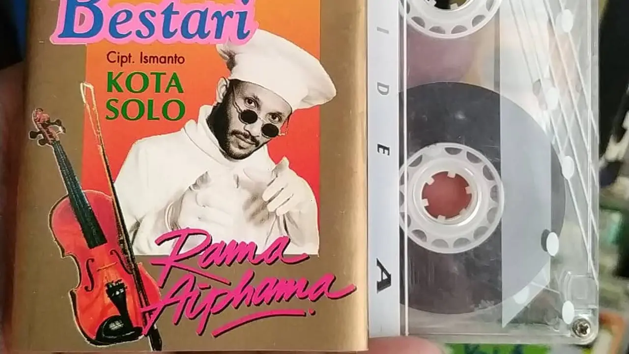 Rama Aiphama (https://www.instagram.com/p/B7Coy2IgrIh/)
