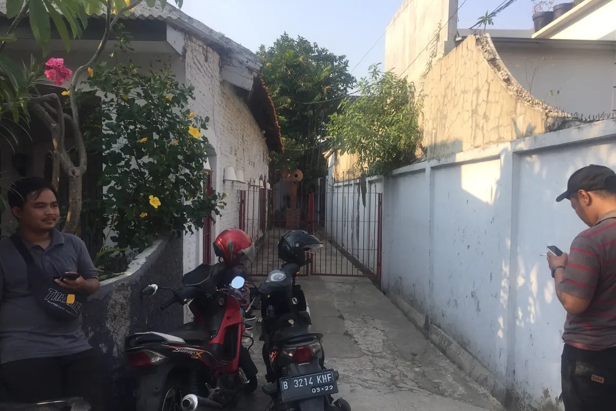Pintu gerbang kediaman Ratna Sarumpaet (Liputan6.com/M Radityo)