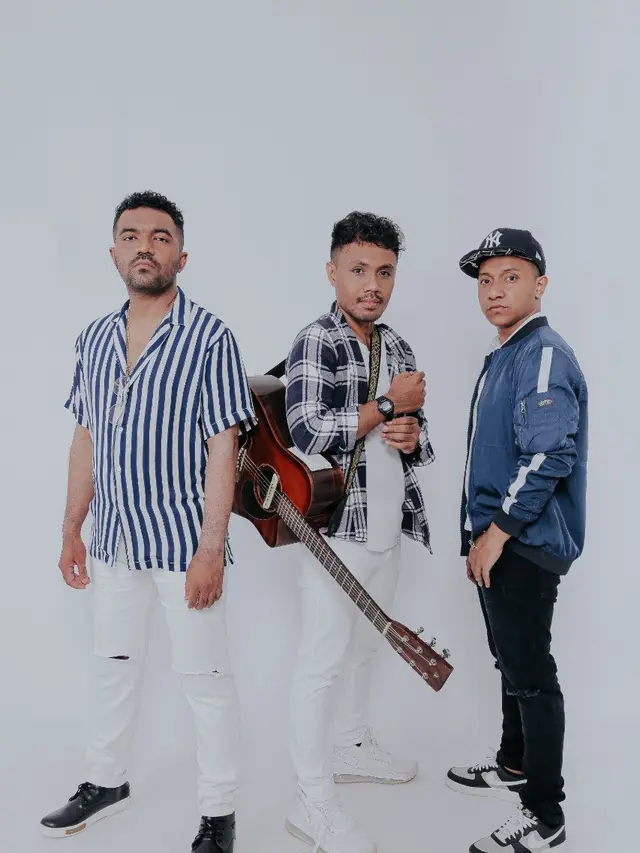 Loko merupakan grup vokal dari Indonesia Timur yang beranggotakan Rhovie Madeten, Billy Wino Talahu dan Julians Latuheru (ist)