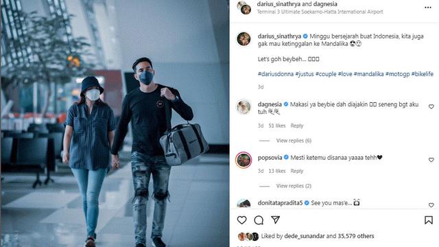 Darius Sinathrya dan Donna Agnesia nonton langsung MotorGP di circuit Mandalika