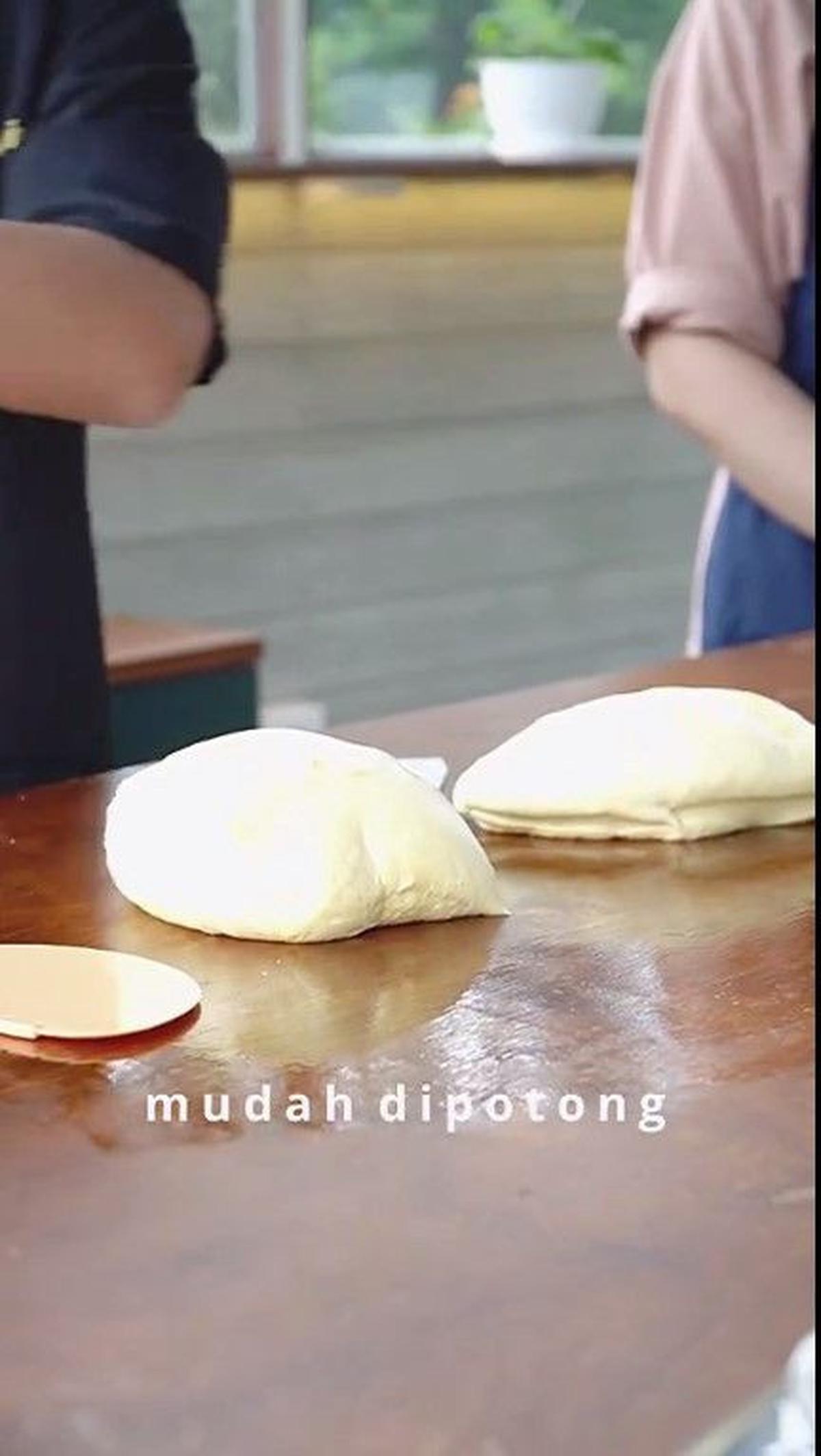 Adonan Lebih Mudah Dipotong