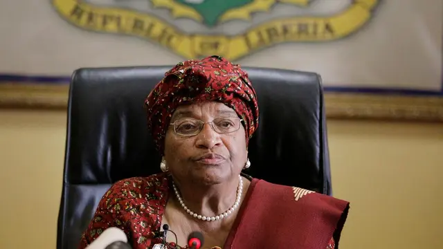 Ellen Johnson Sirleaf, terpilih sebagai Presiden Liberia sekaligus jadi pemimpin wanita pertama di Afrika.