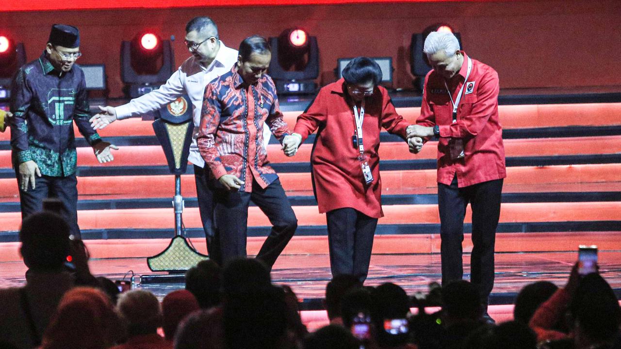 Kemesraan Megawati dan Jokowi di Rakernas IV PDIP