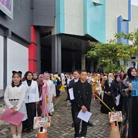 Peserta dari Berbagai Penjuru Daerah Mengikuti Audisi Offline D'Academy 8 di Kota Makassar