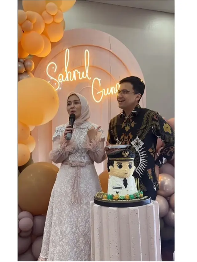 6 Potret Ulang Tahun Sahrul Gunawan ke-47, Dine Mutiara Beri Kejutan