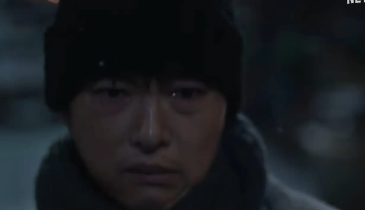 Di akhir teasernya dia mengatakan, menyimpulkan, “Namaku Loh Kiwan.” Film ini akan tayang perdana pada 1 Maret di Netflix. (Foto: YouTube/ Netflix Korea)