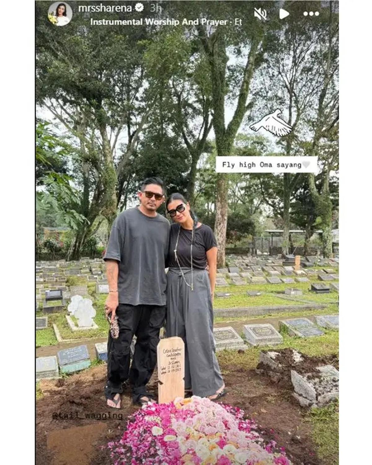 6 Potret Kenangan Sharena Delon dan Nenek Tercinta, Meninggal di Usia 101 Tahun