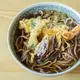 Soba merupakan mi khas Jepang yang dibuat dari tepung buckwheat atau gandum kuda. [Dok/freepik.com/jannoon028]