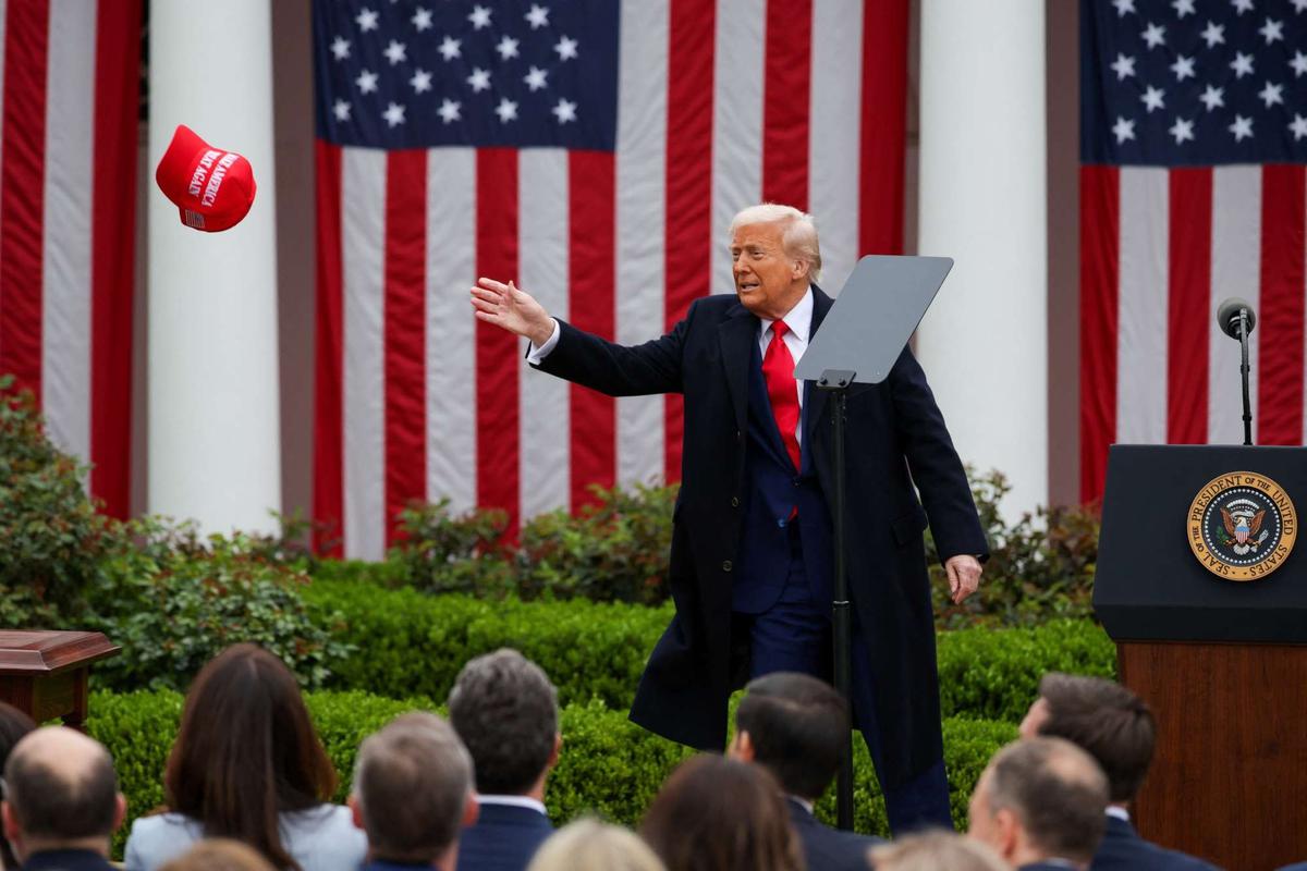Donald Trump ungkap daftar negara kena tarif timbal balik AS, ada Indonesia!
