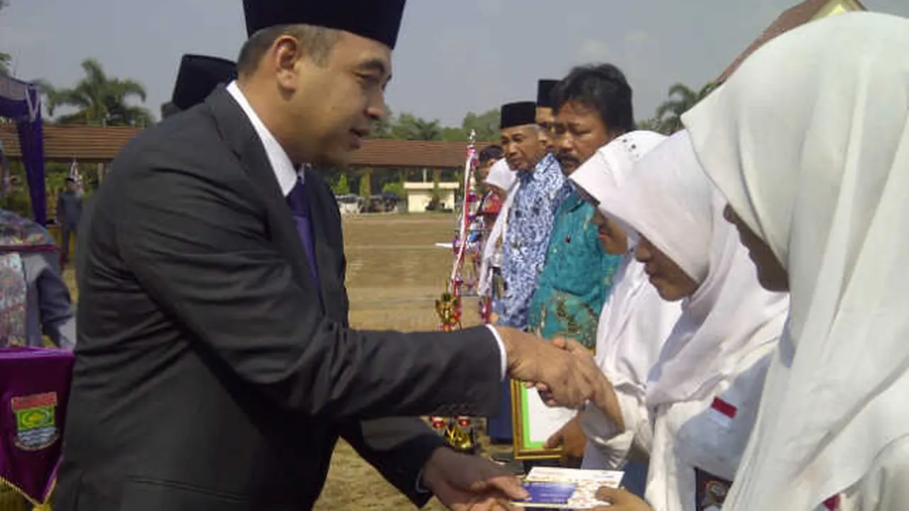 5 Ribu Pelajar Dapat Kartu Pintar di Tangerang