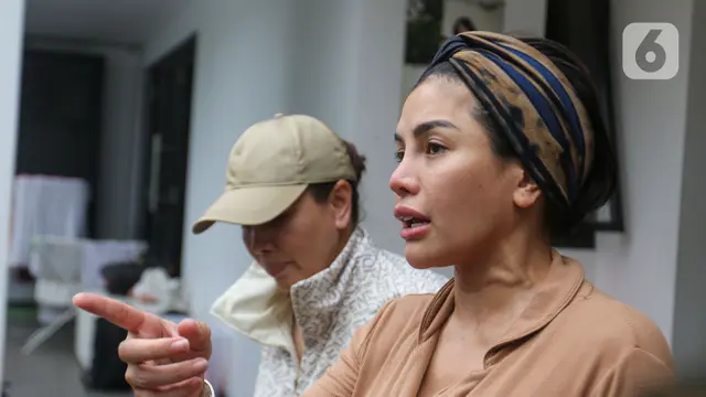 Nikita Mirzani Berikan Keterangan Terkait Penjemputan Paksa Polisi