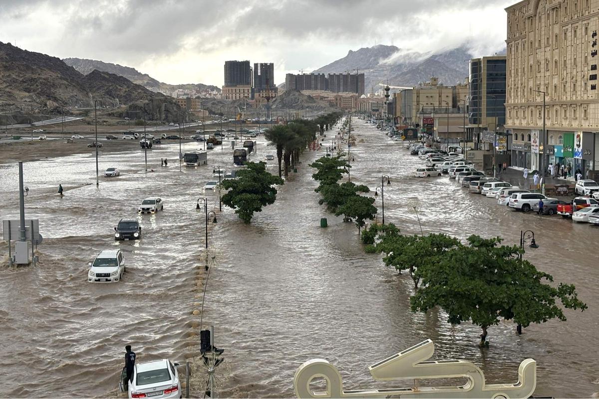 Banjir terjang Mekkah, Arab Saudi