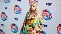 Taylor Swift meraih Teen Icon Award dalam Teen Choice Awards 2019. (dok. RICH FURY / GETTY IMAGES NORTH AMERICA / AFP)