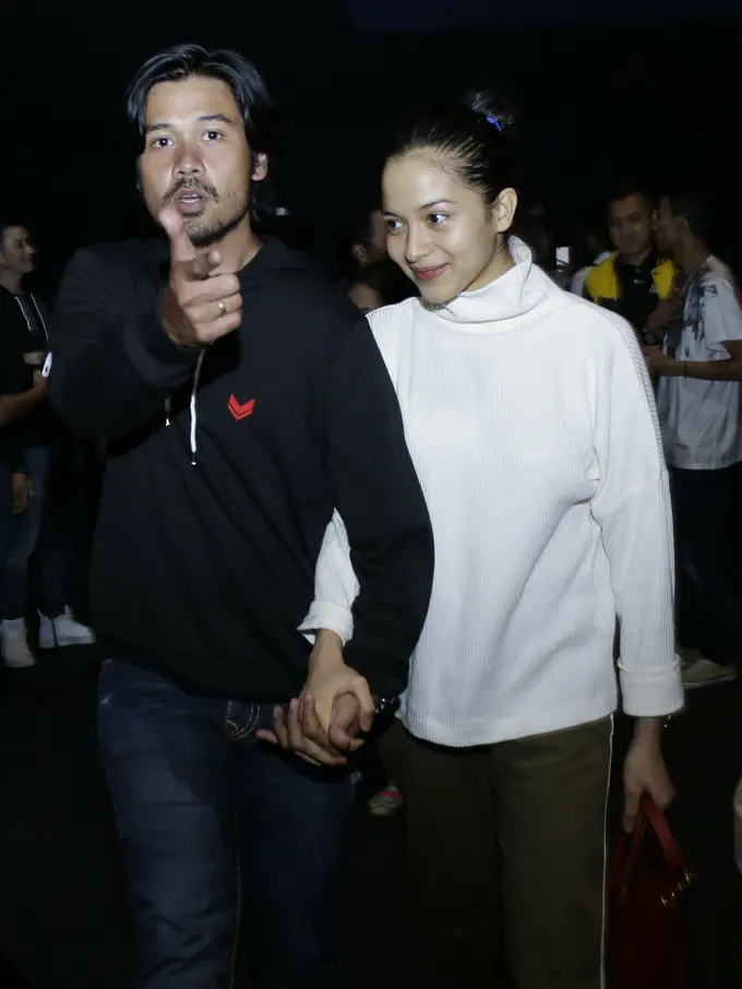 [Fimela] Putri Marino dan Chicco Jerikho