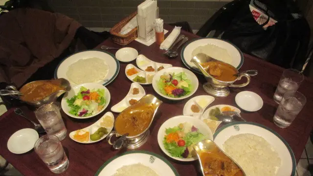 Wisata Legendaris yang Wajib Dikunjungi di Shinjuku Jepang, dari Restoran Kari hingga Toko Buah Sultan