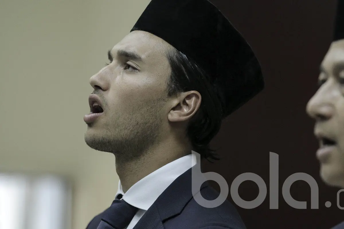 Ezra Walian