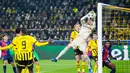 Secara statistik pada pertandingan ini Barcelona sedikit lebih unggul dibanding Borussia Dortmund dengan mencatatkan 56 persen penguasaan bola serta melepaskan 13 tendangan yang delapan di antaranya tepat sasaran. (AP Photo/Martin Meissner)