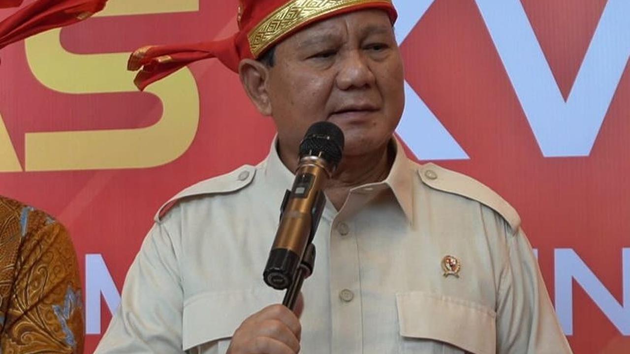 Begitu pula Ketua Umum Partai Gerindra Prabowo Subianto yang telah diumumkan sebagai Bacapres oleh partainya juga belum menentukan siapa cawapresnya.