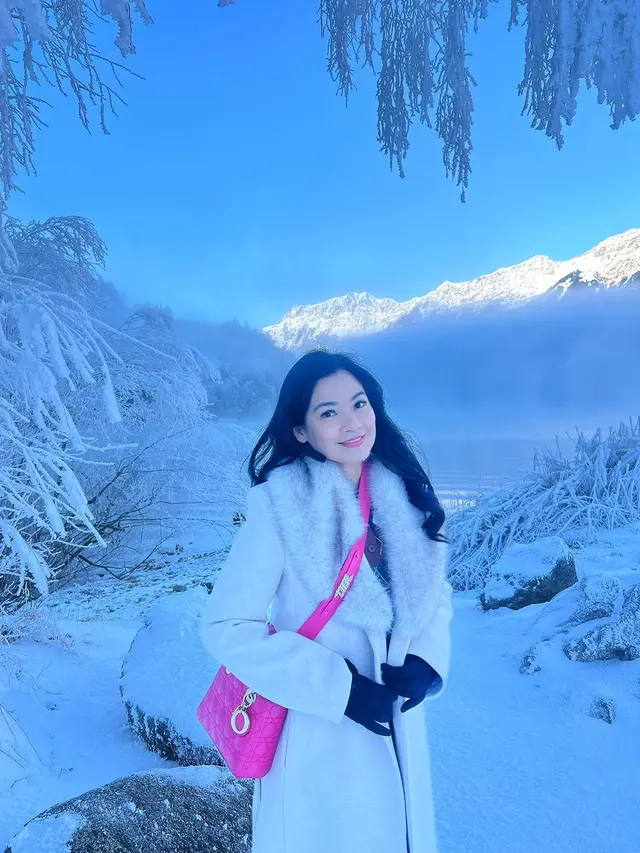 Artis Liburan Destinasi Bersalju