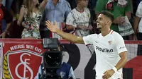 Penyerang Sevilla, Andre Silva, usai mencetak gol ke gawang Real Madrid, di Stadio Ramon Sanchez Pizjuan, Kamis (27/9/2018) dini hari WIB.  (AFP / Cristina Quicler)