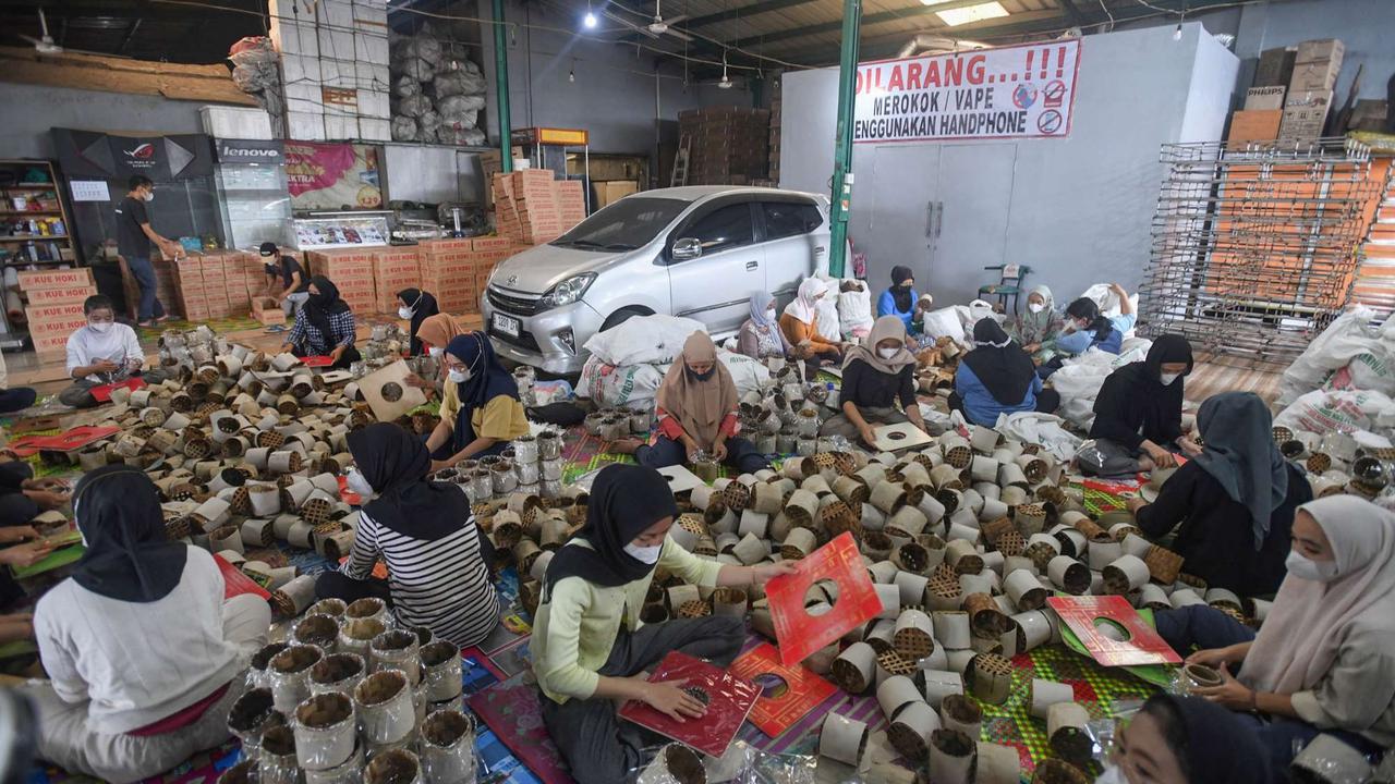 UMKM kue keranjang berdayakan warga sekitar