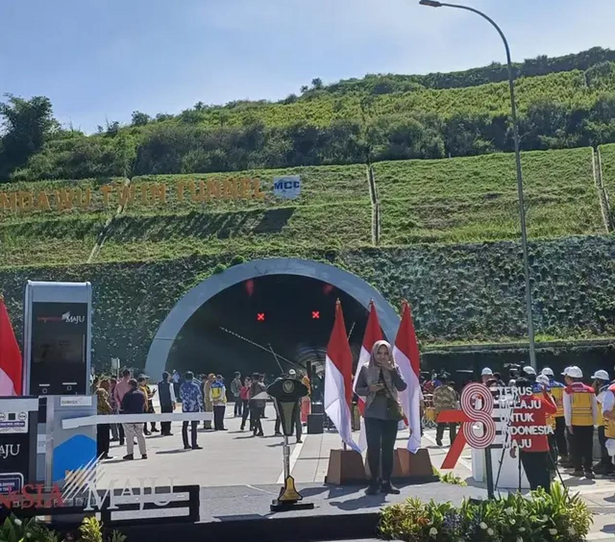 "Apakah akan ada taksi-taksi yang mangkal di Kertajati atau tidak. Konektivitas atau angkutan lanjutan ini sangat penting ya," tutur Alvin.
