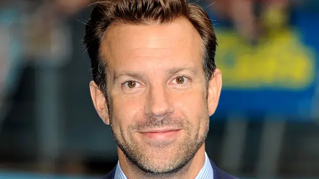 Wanita Telanjang Ganggu Syuting Film Jason Sudeikis