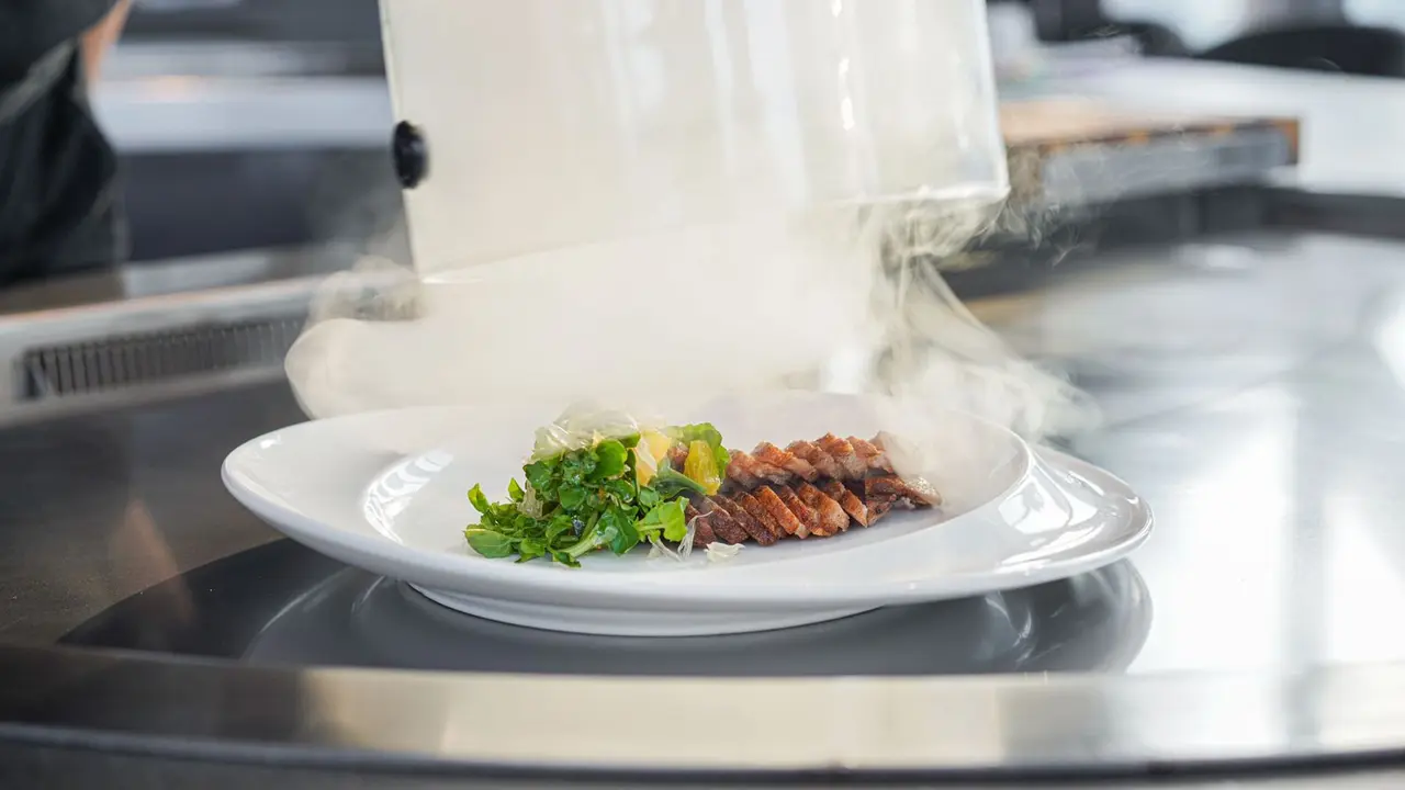 Ironplate Hadirkan Pengalaman Seru Menu Fusion Hidangan Prancis dan Asia ala Teppan