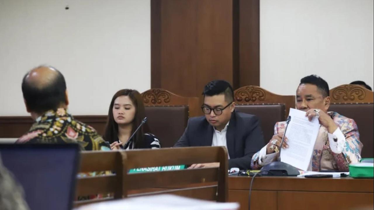 FOTO Mantan Kepala PPATK Jadi Saksi Ahli Sidang CMNP