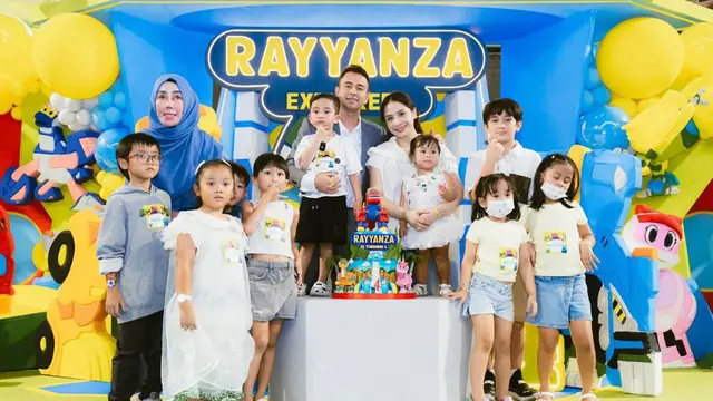 Pesta Ulang Tahun Rayyanza ke-4. [@raffinagita1717]