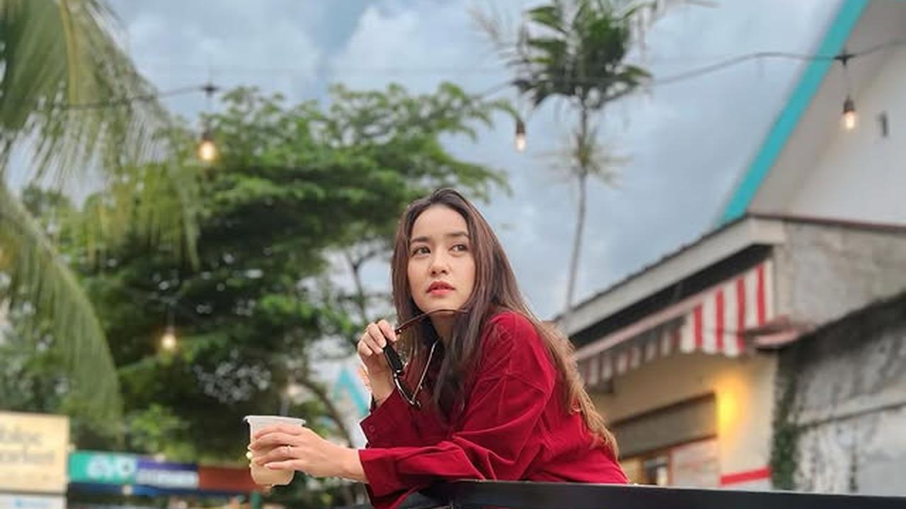 7 Potret Risma Nilawati Mantan Ferry Maryadi yang Awet Muda di Usia 40 Tahun, Gayanya Juga bak Masih ABG