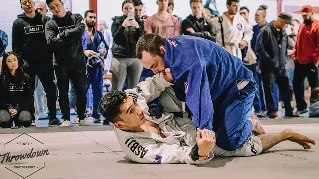 7 Pesona Daffa Wardhana saat Latihan Brazilian Jiu Jitsu Ini Curi Perhatian