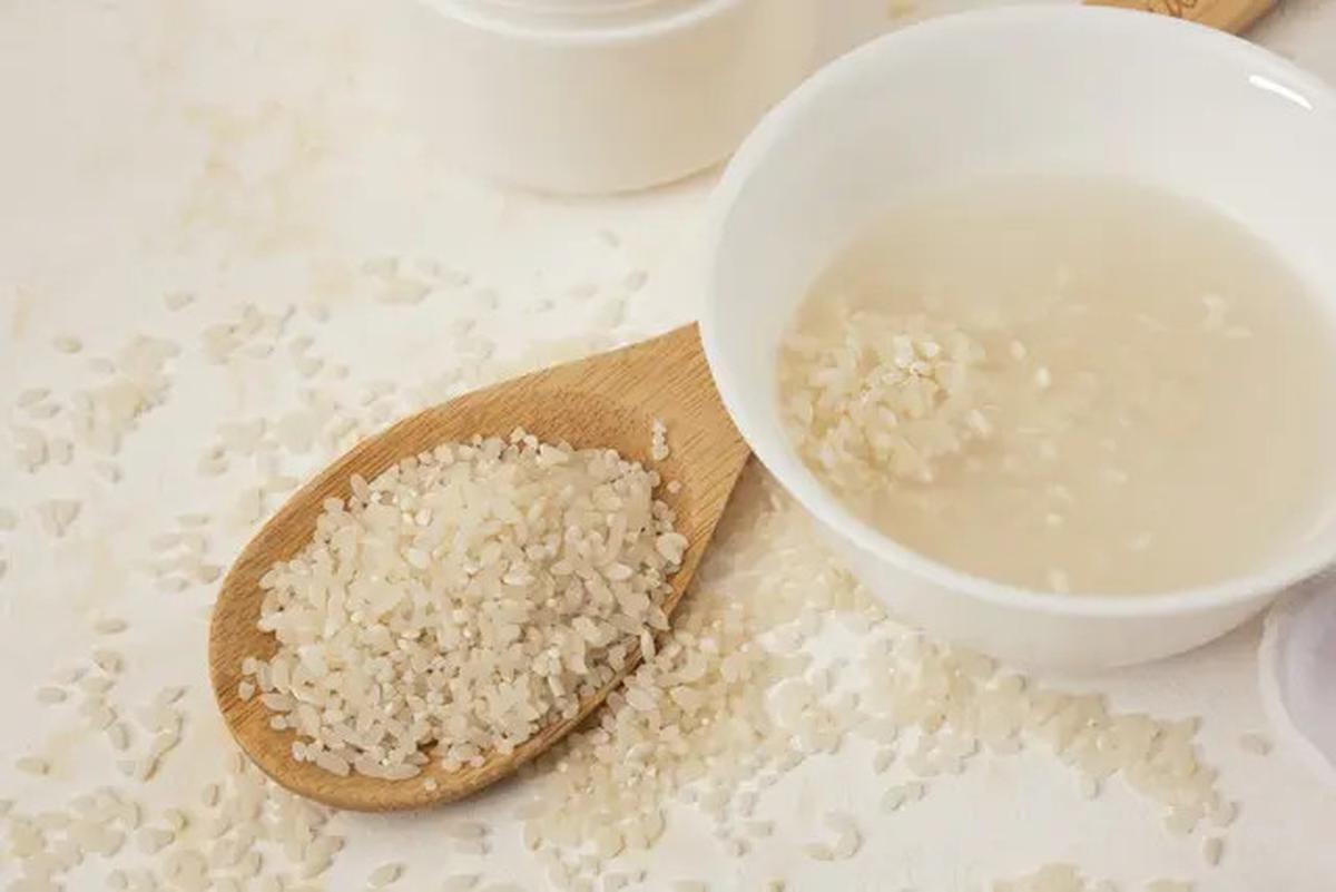 Tips Cerahkan Kulit dengan Masker Beras dan Madu, Mudah Dibuat di Rumah