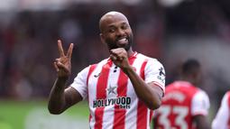 Igor Thiago mencatatkan namanya sebagai pencetak brace dalam laga tersebut. Thiago kembali sukses membobol gawang Everton pada menit ke-76. (AP Photo/PA/Steven Paston)