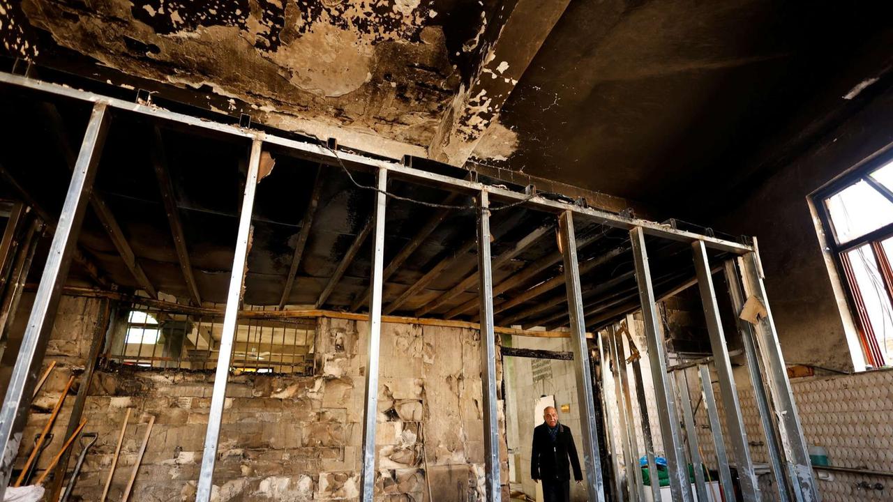 Masjid bersejarah Palestina dibakar tentara Israel