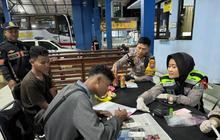 Polda Jatim Sediakan Layanan Kesehatan Mudik Gratis di Jalur Penyangga Ketapang Selama Operasi Ketupat Semeru 2026