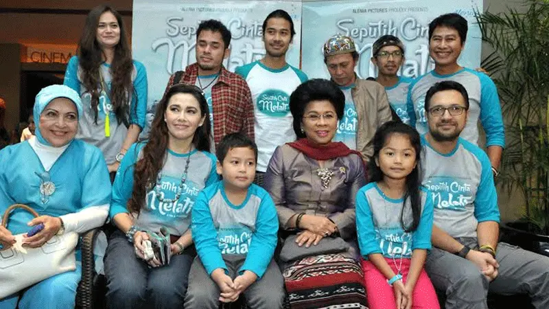 Pemain film seputih cinta melati dan Linda Agum Gumelar