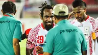 Persipura Jayapura tampil dengan mengandalkan pemain muda dalam turnamen Piala Bhayangkara. (Bola.com/Iwan Setiawan)