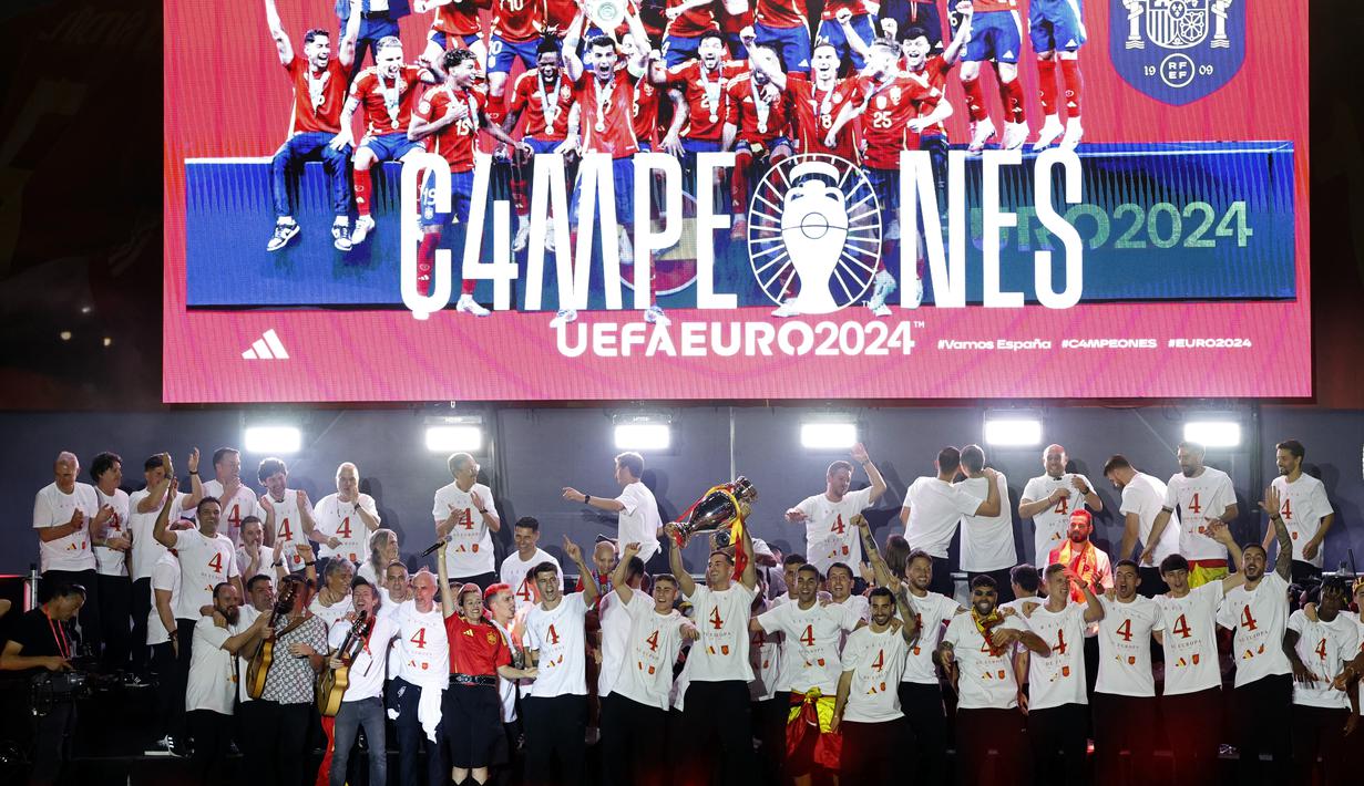 Spanyol juara Euro 2024 dengan memenangi semua atau tujuh pertandingan, termasuk kemenangan atas tuan rumah Jerman, juara bertahan Italia, dan favorit Prancis. (OSCAR DEL POZO / AFP)