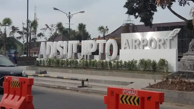 Bandara Adisutjipto