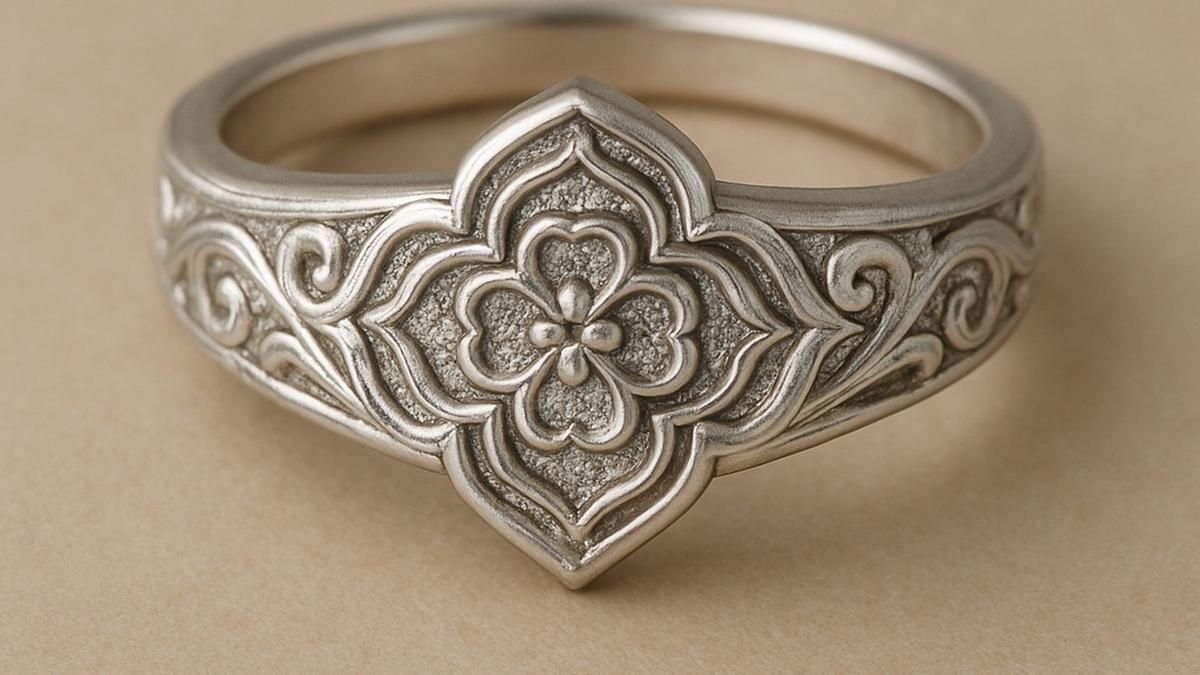 Tiga Cincin Putih Bernuansa Islami, Pilihan Elegan untuk Remaja Muslimah 2025