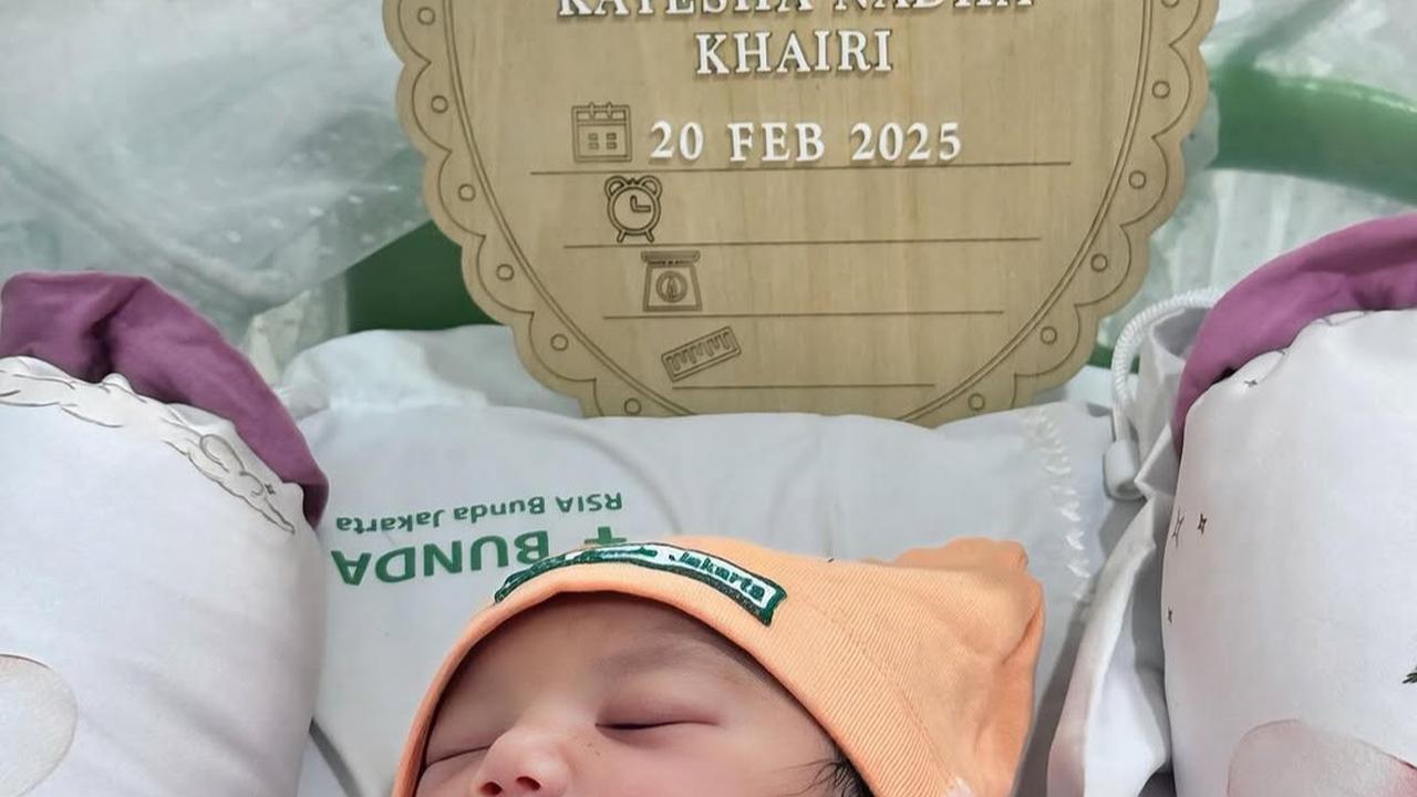 Selamat! Komika Kiky Saputri Melahirkan Anak Perempuan, Punya Nama Panggilan Baby Kayya