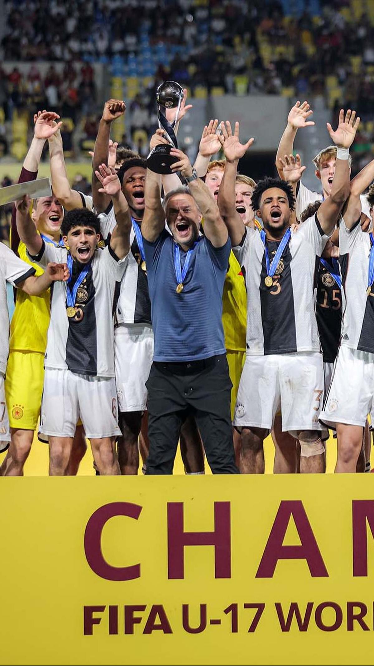 Setelah bermain imbang di waktu normal, Jerman berhasil membungkam Prancis lewat drama adu penalti.
