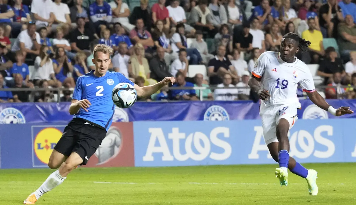 Belgia menang telak 3-0 atas Estonia.   (AP Photo/Pavel Golovkin)