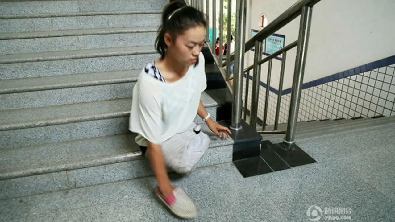 Kisah Gadis Sebatang Kara Tanpa Kaki Ini Sangat Menginspirasi
