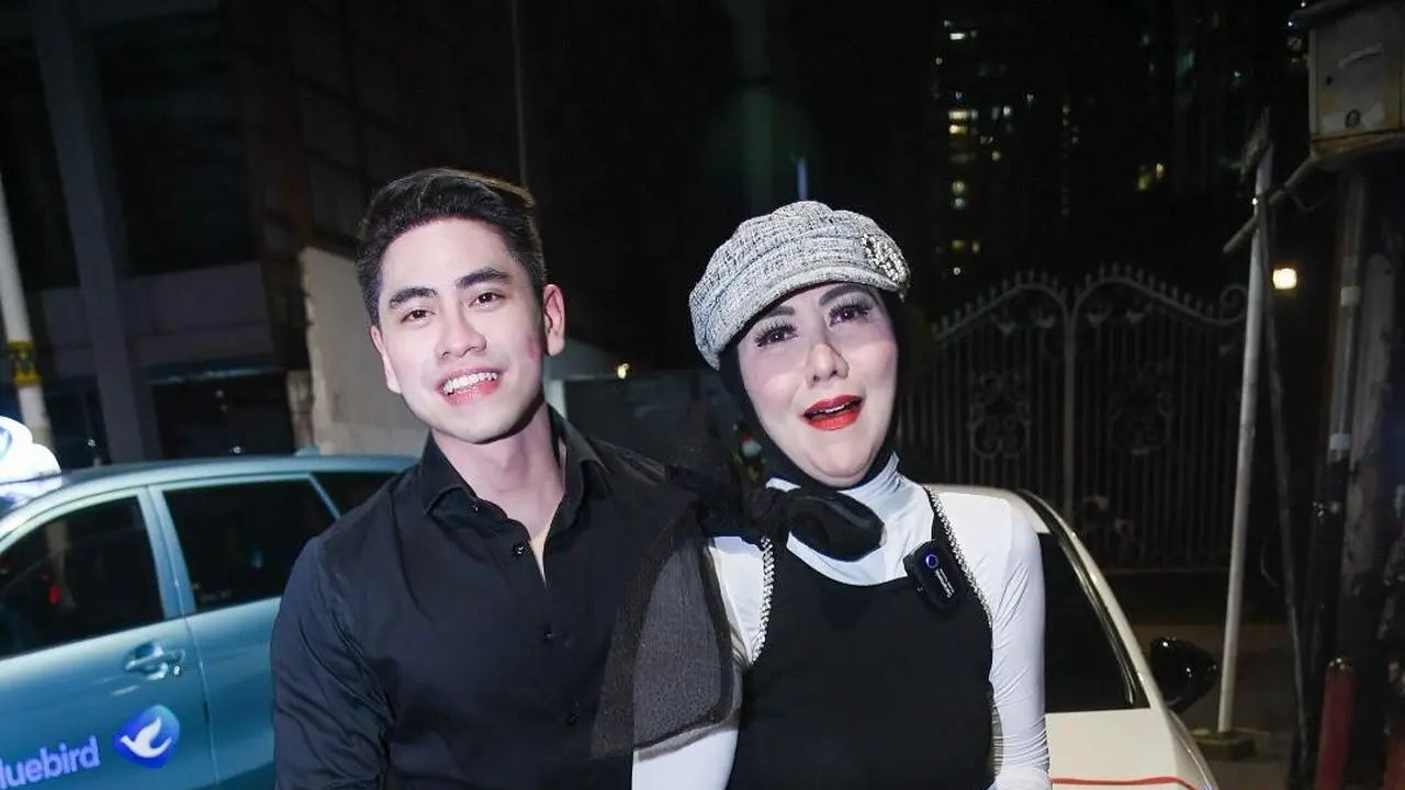 Ultah Venna Melinda Dapat Mobil Mewah, Ucapan Ultah Dari Sang Anak Bikin Salah Fokus/Instagram @athallanaufal7